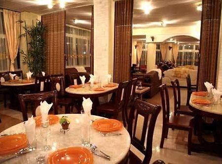 Dimitri Hotel Addis Ababa Restoran fotoğraf