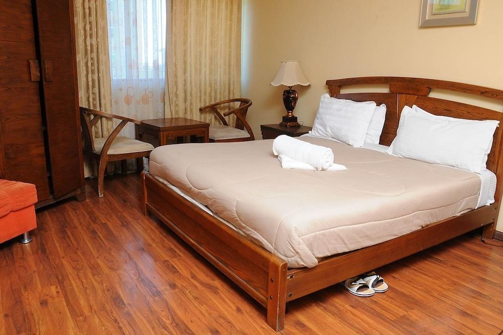 Dimitri Hotel Addis Ababa Dış mekan fotoğraf