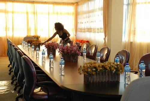 Dimitri Hotel Addis Ababa Dış mekan fotoğraf